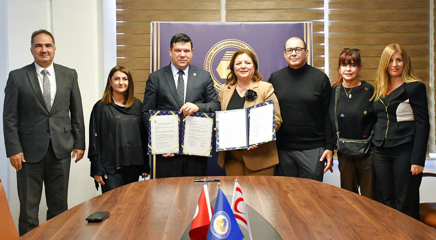 DAÜ ile Oğuz Özyalçın Vakfı Arasında Destek Bursu Protokolü İmzalandı